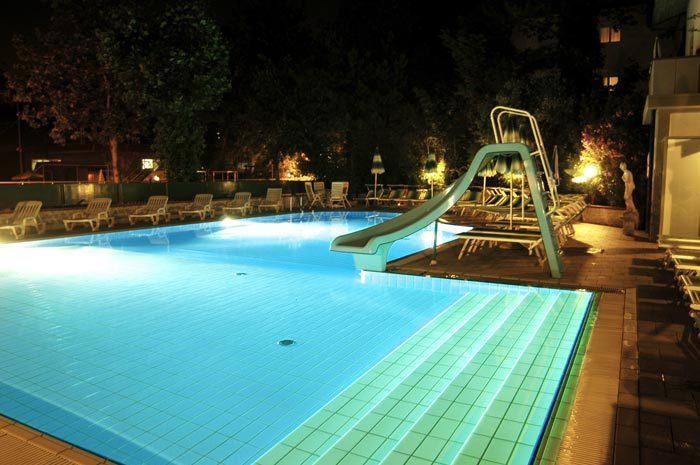 Hotel Giamaika Чезенатіко Екстер'єр фото